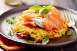 Syltexklusiv Rezept: Süßkartoffel-Rösti mit geräuchertem Lachs