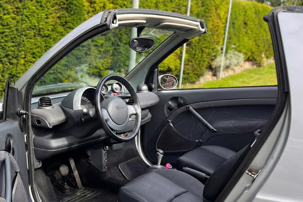 smat cabrio innen